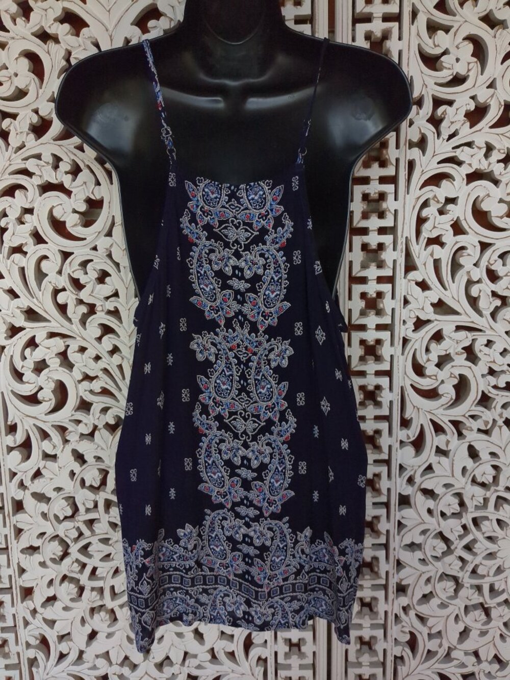 Tank Top Adjustable Straps - Picture 4 of 12